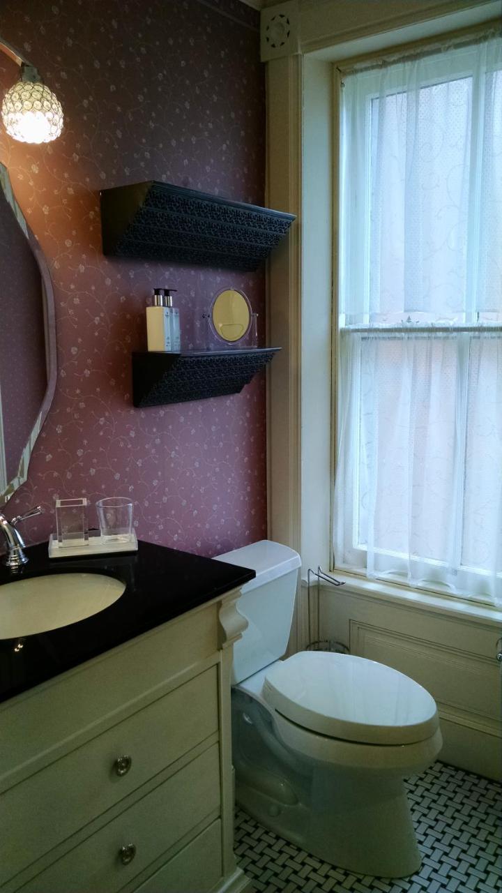 Georges On York Bed & Breakfast