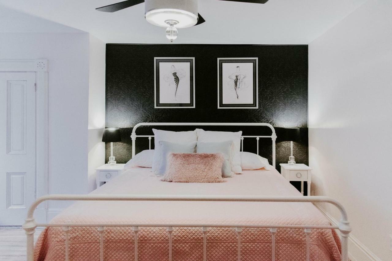 Georges On York Bed & Breakfast *